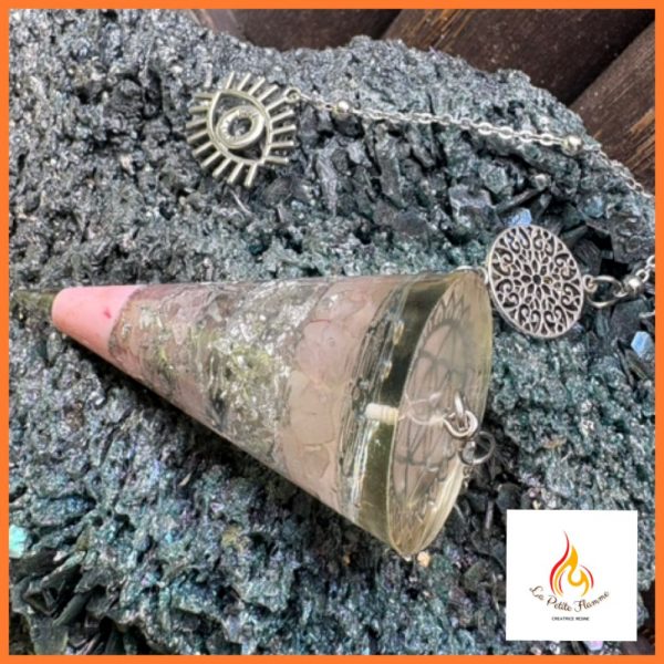 pendule divinatoire orgonite stalactite quartz rose création résine la petite flamme
